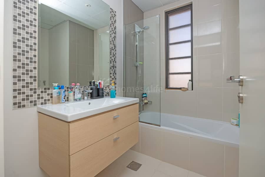 Open Plan Living | Unfurnished | Vacant - Image 8