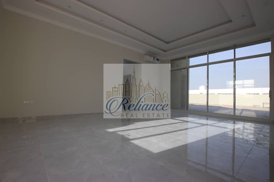 BRAND NEW | LARGE GARDEN | SPACIOUS