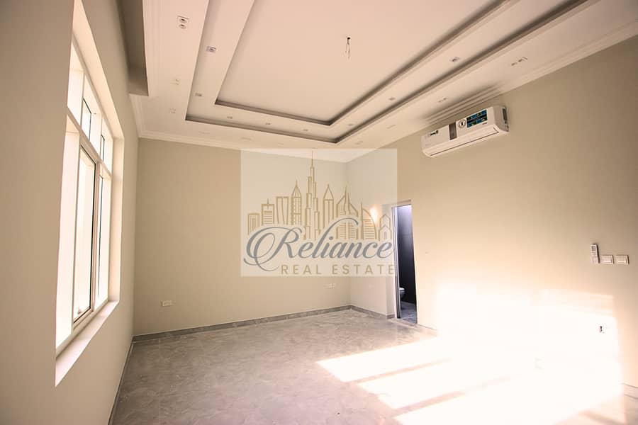 BRAND NEW | LARGE GARDEN | SPACIOUS - Image 6