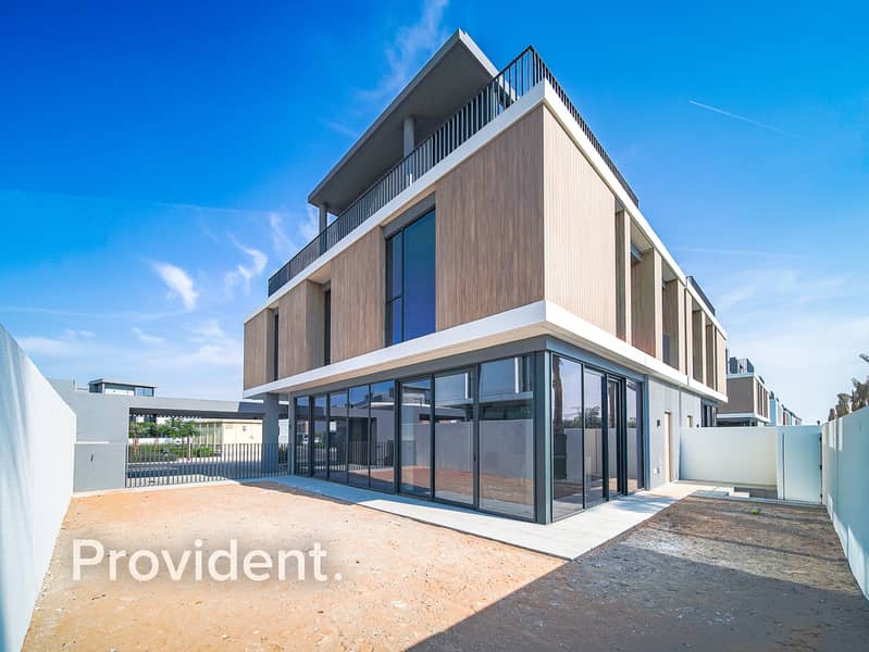 Brand New | Single Row | Near Amenities