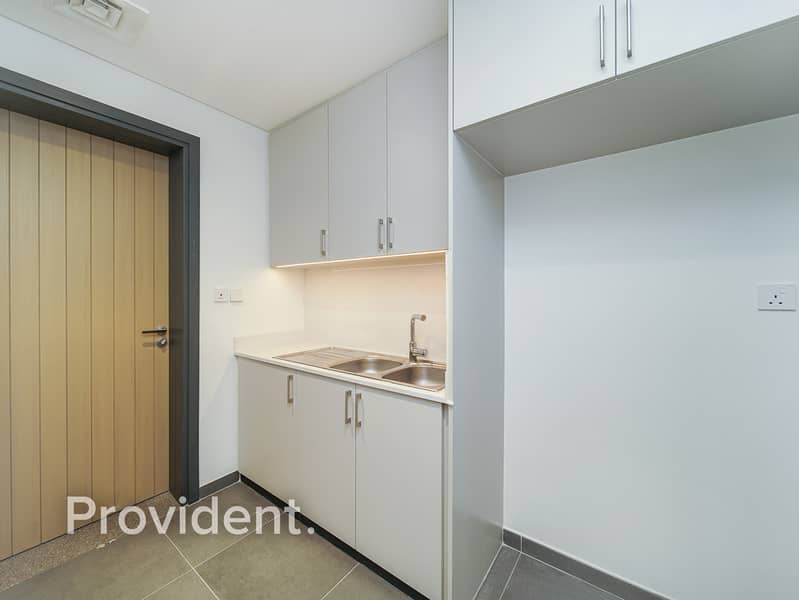 Brand New | Single Row | Near Amenities - Image 7