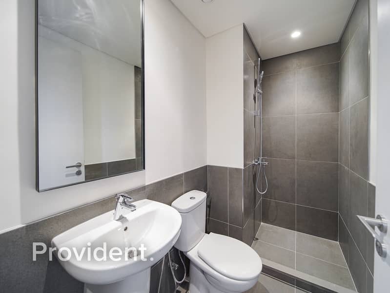 Brand New | Single Row | Near Amenities - Image 15