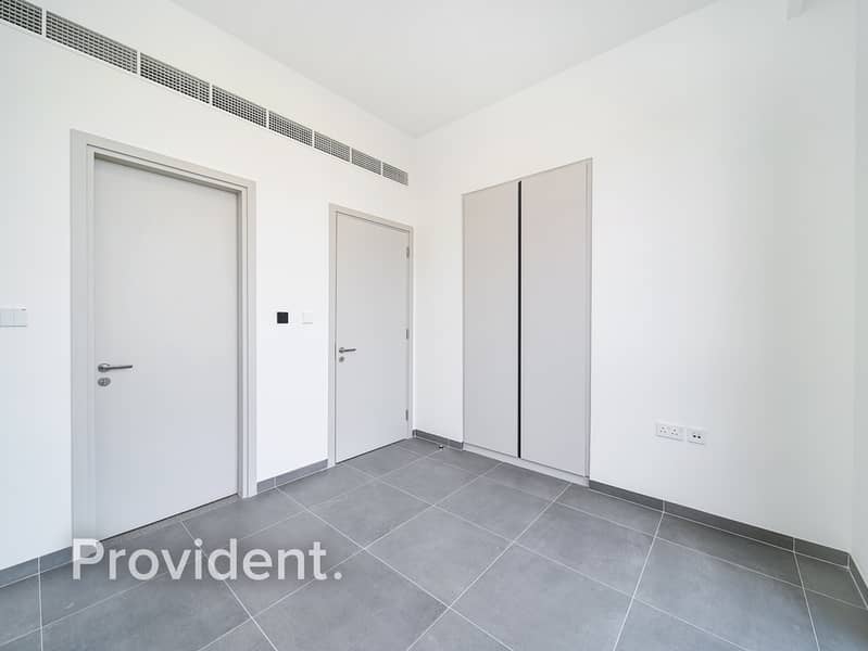 Brand New | Single Row | Near Amenities - Image 17