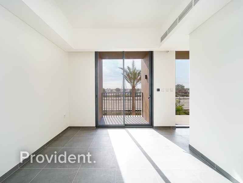 Brand New | Single Row | Near Amenities - Image 19