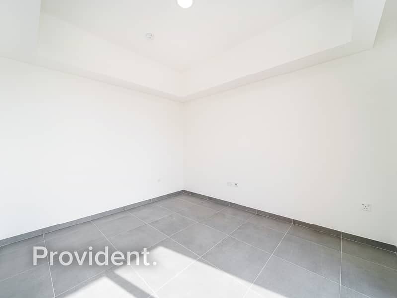 Brand New | Single Row | Near Amenities - Image 20