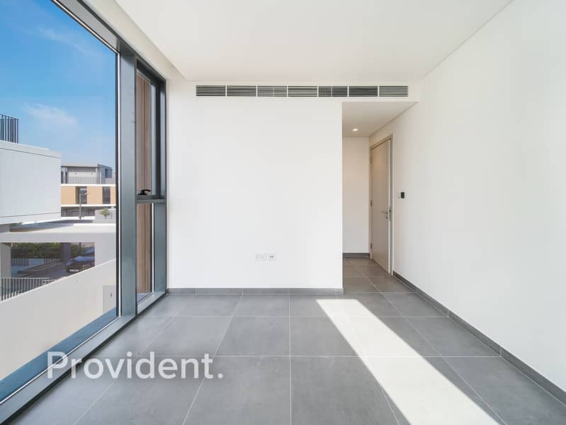 Brand New | Single Row | Near Amenities - Image 26