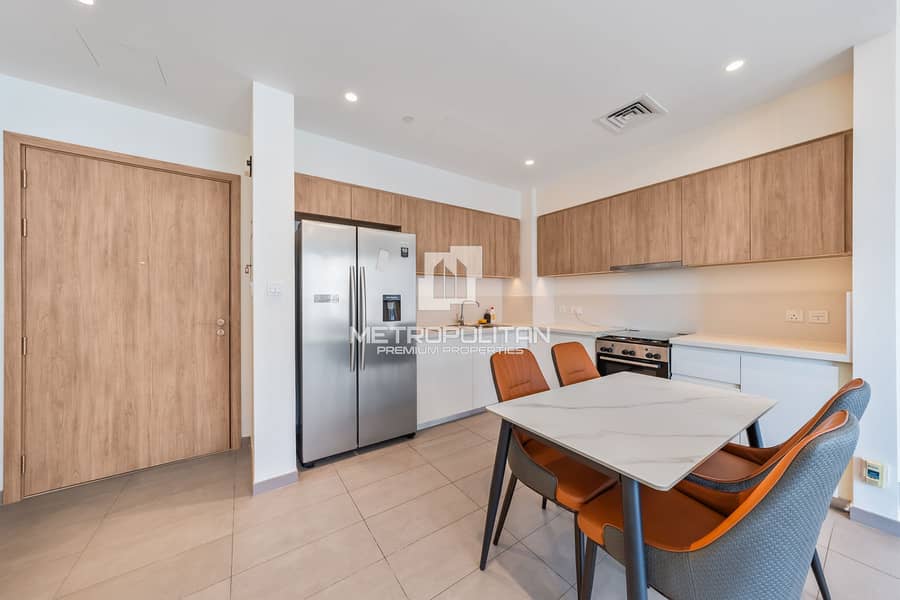 Park View | Semi Furnished | High Floor | Vacant