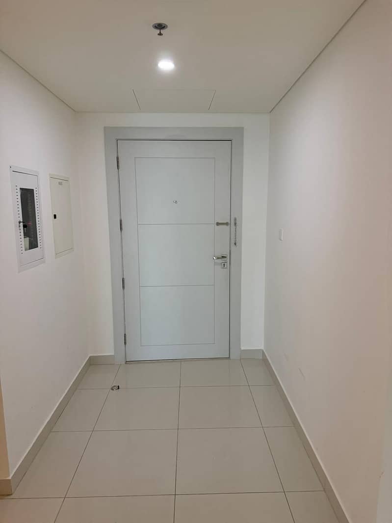 LOWEST PRICE - 3 BEDROOM ON A HIGHER FLOOR - 1 MONTH FREE ! - Image 12