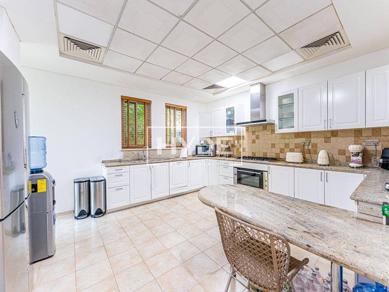 Golf Backing | Vacant February | B Type - Image 6