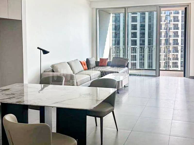 VACANT | WATERFRONT LIVING | MODERN 2 BEDROOM