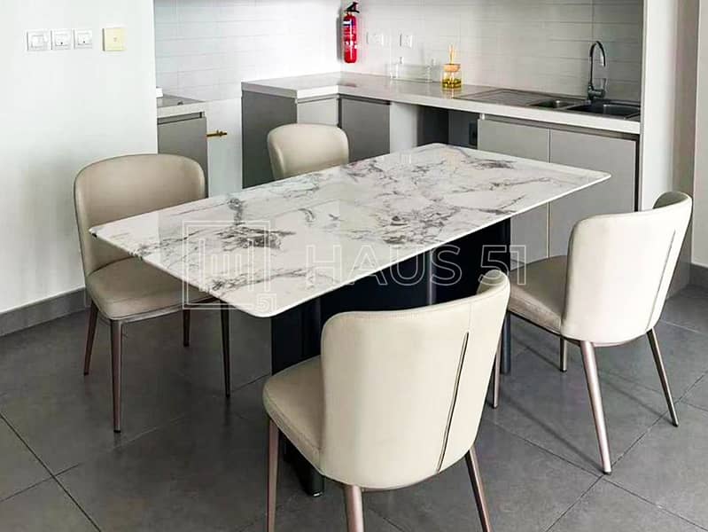 VACANT | WATERFRONT LIVING | MODERN 2 BEDROOM