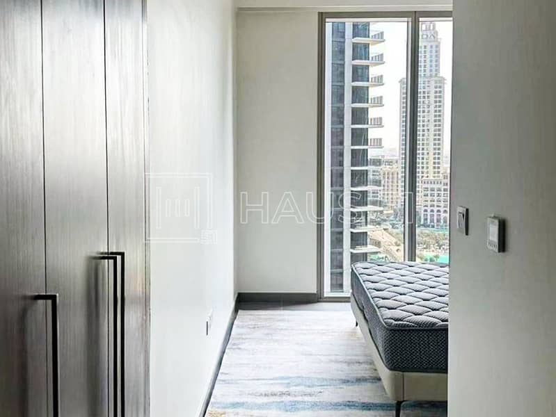 VACANT | WATERFRONT LIVING | MODERN 2 BEDROOM - Image 9