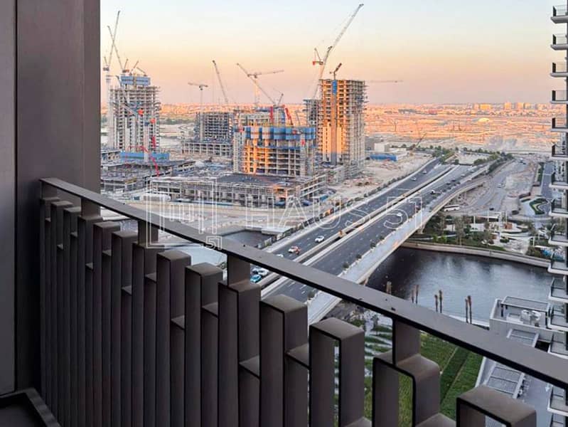 VACANT | WATERFRONT LIVING | MODERN 2 BEDROOM - Image 10