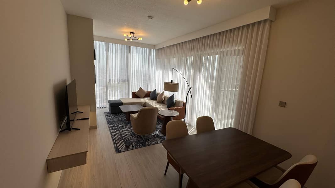 Luxury Living | Full Amenities | Private Zoo - Image 6