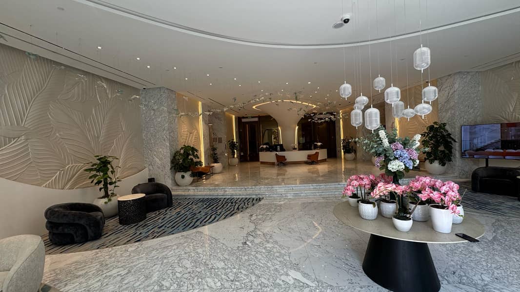 Luxury Living | Full Amenities | Private Zoo - Image 20