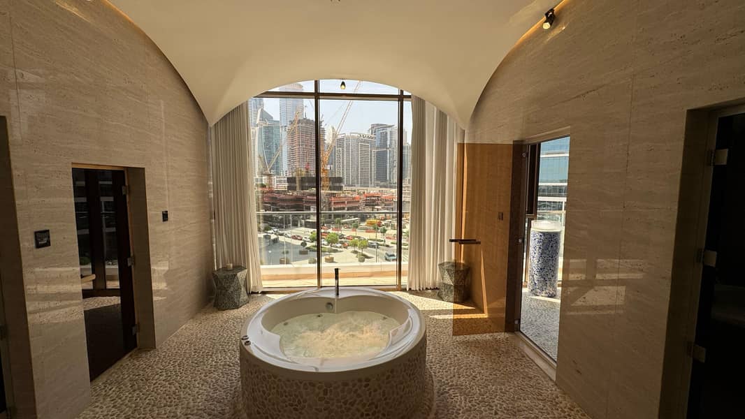 Luxury Living | Full Amenities | Private Zoo - Image 27