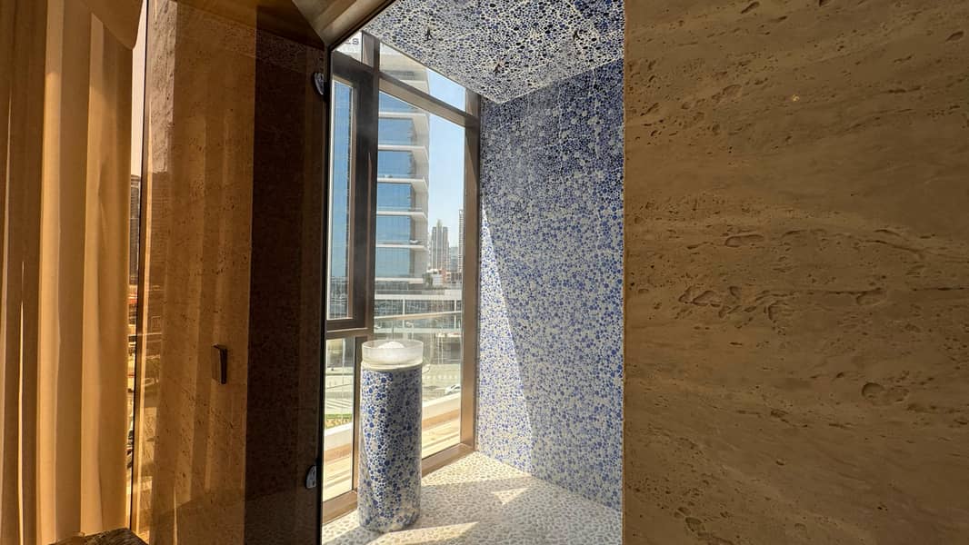 Luxury Living | Full Amenities | Private Zoo - Image 30