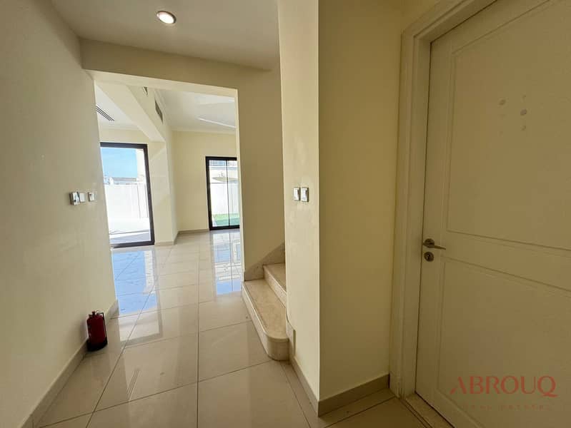 Large layout | Available Now | Prime Location - Image 9