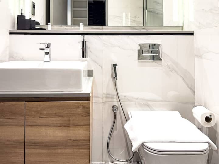 HIGH ROI - Furnished - Balcony - Downtown View - Image 17