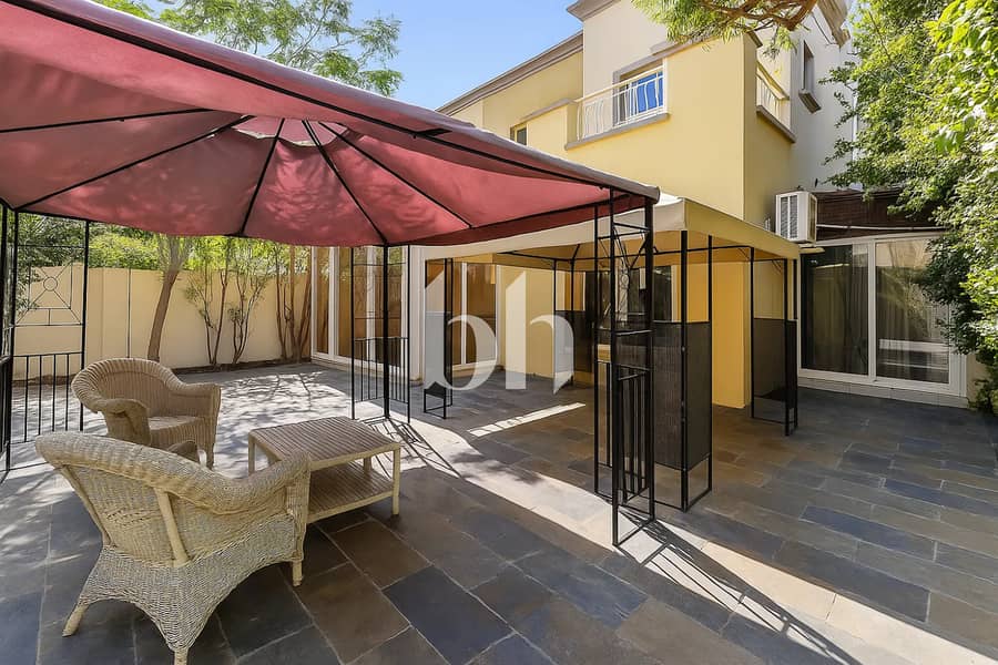 Type 4E | Lake Backing | Single Row | Large Plot - Image 7