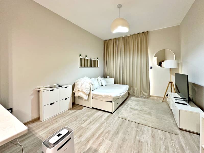 Semi-Furnished | Upgraded Bathroom | Cozy Studio - Image 6