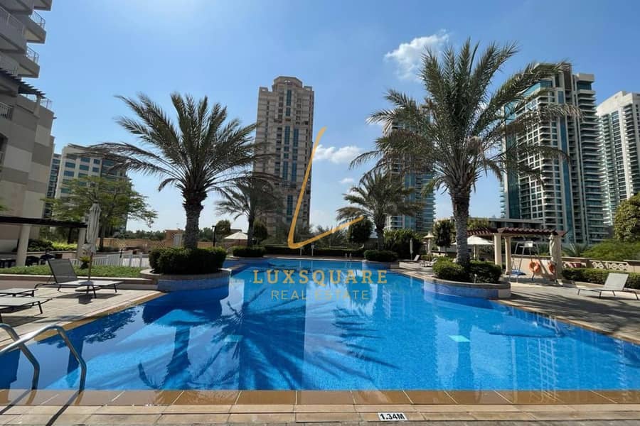 Huge 2 BR I Stunning Lake Views I Ready to Move - Image 14