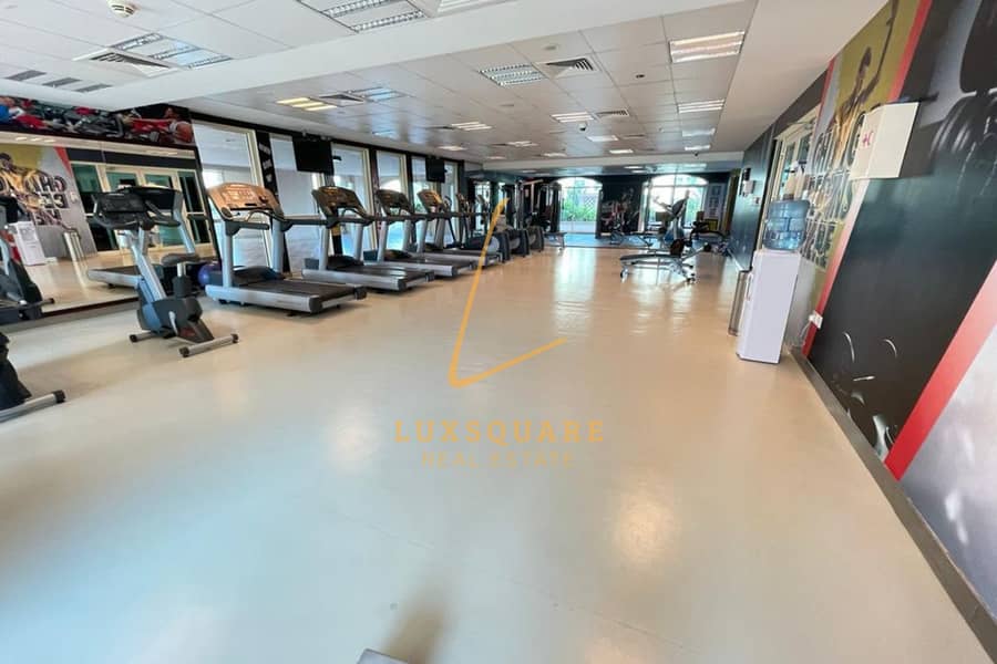 Huge 2 BR I Stunning Lake Views I Ready to Move - Image 18