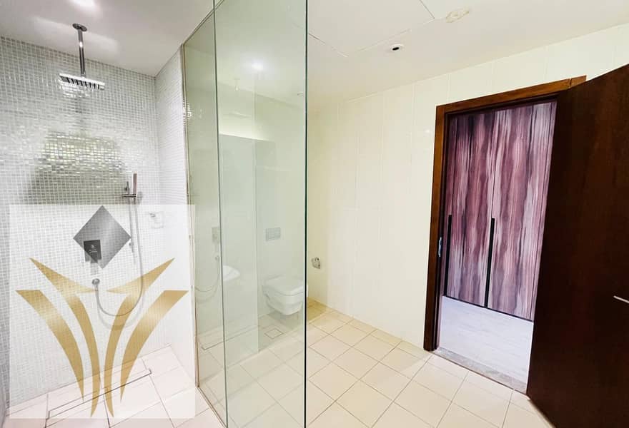 Stylish Duplex | Prime Location | Move-In Ready - Image 11