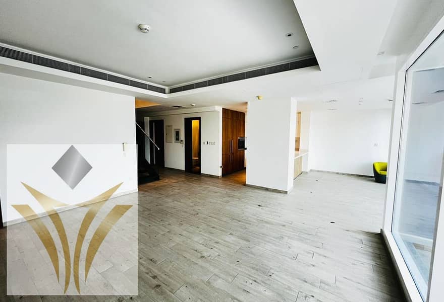 Stylish Duplex | Prime Location | Move-In Ready - Image 21