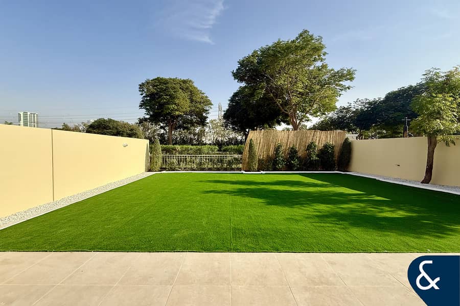 Fully Upgraded | Type 3E | Lake Backing |