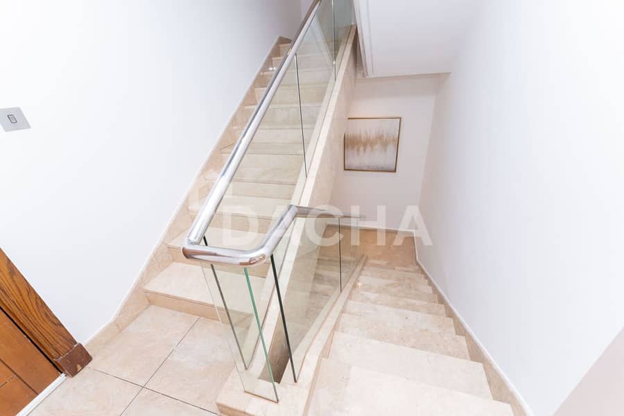 Royal Atlantis view | Bespoke | 2 bed+study+maid - Image 12