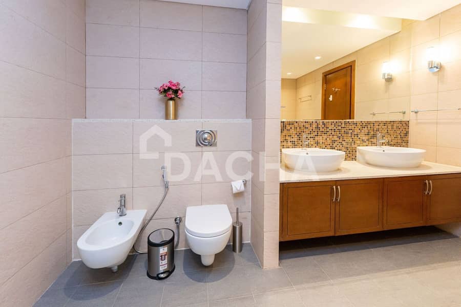 Royal Atlantis view | Bespoke | 2 bed+study+maid - Image 16