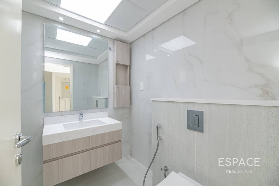 Meadows | Upgraded Kitchen | Large Garden - Image 9