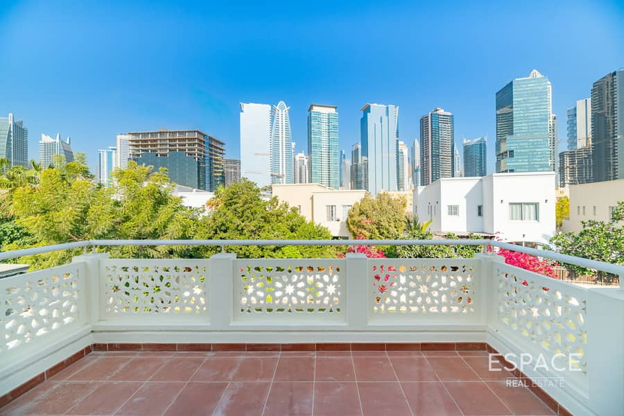 Meadows | Upgraded Kitchen | Large Garden - Image 17