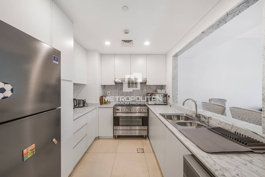 Community View | Luxurious and Spacious Unit