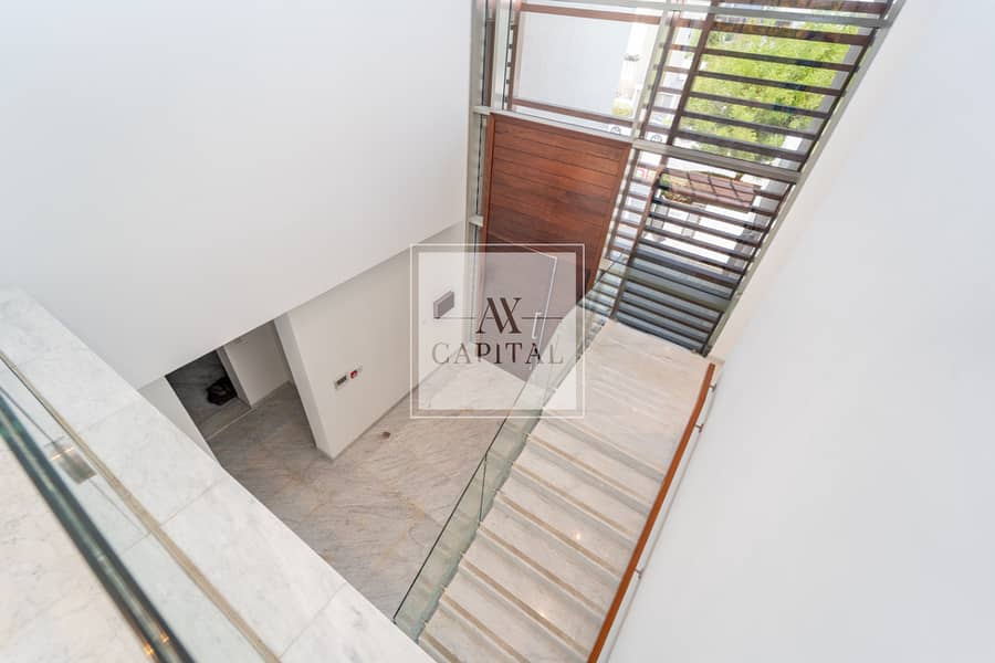 Large Plot | Landsaped Garden | Ready To Move In - Image 10