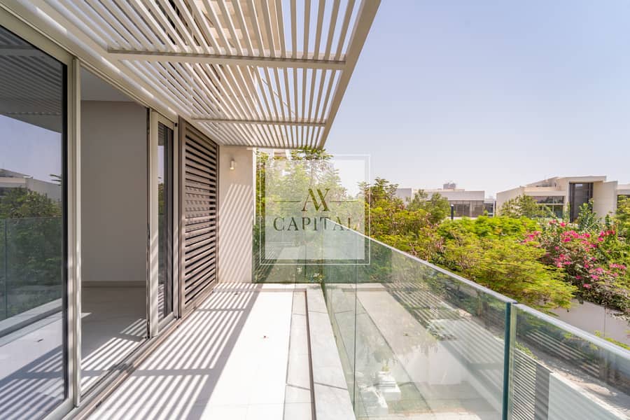 Large Plot | Landsaped Garden | Ready To Move In - Image 13