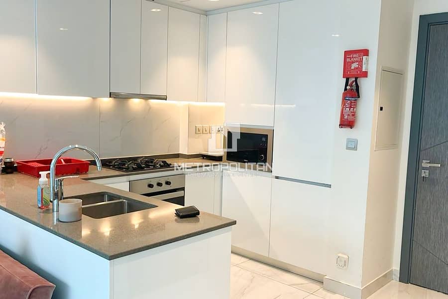 Fully Furnished | With Balcony | Vacant 1 Jan