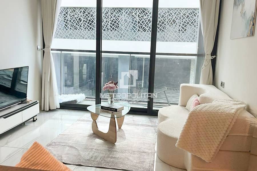 Fully Furnished | With Balcony | Vacant 1 Jan