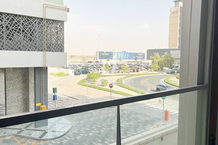 Fully Furnished | With Balcony | Vacant 1 Jan - Image 11