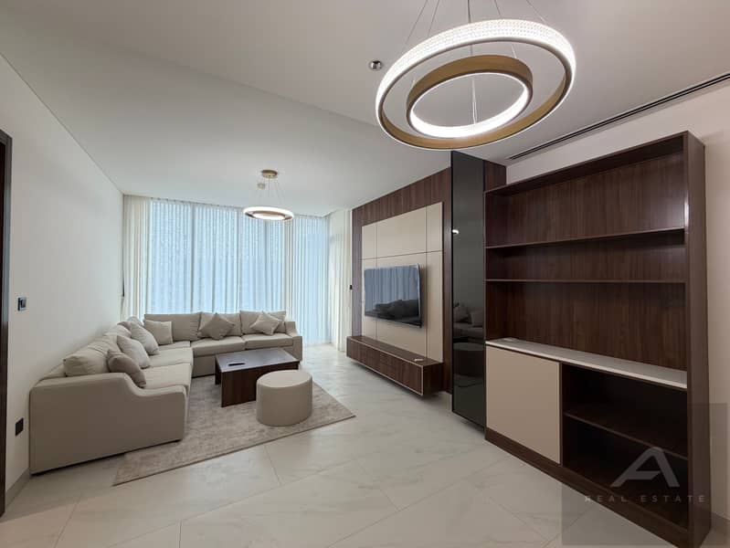 Elegant 3Bhk+MaidsRoom+5Bath|Fully Furnished | Brandnew