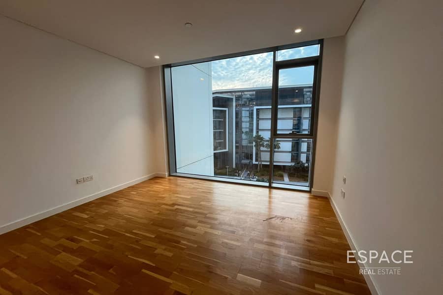 Great ROI | Fully Upgraded | Sea Views - Image 7