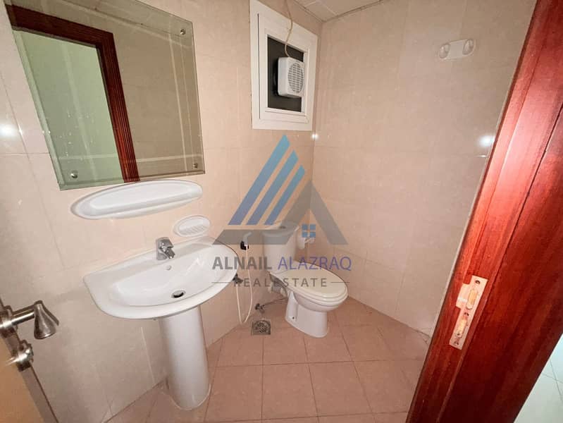 9 efb2cfe4-5797-4969-9ae3-3c03fe168f2c. jpg