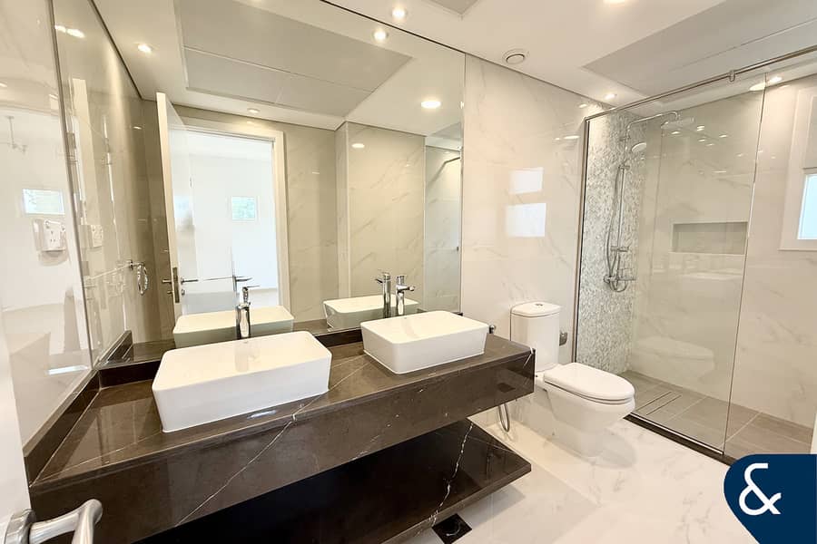 Fully Upgraded | Type 3E | Lake Backing |