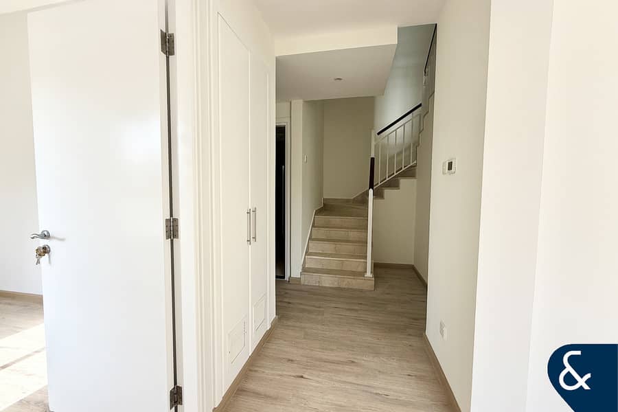 Fully Upgraded | Type 3E | Lake Backing | - Image 8