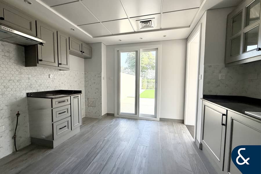 Fully Upgraded | Type 3E | Lake Backing | - Image 12