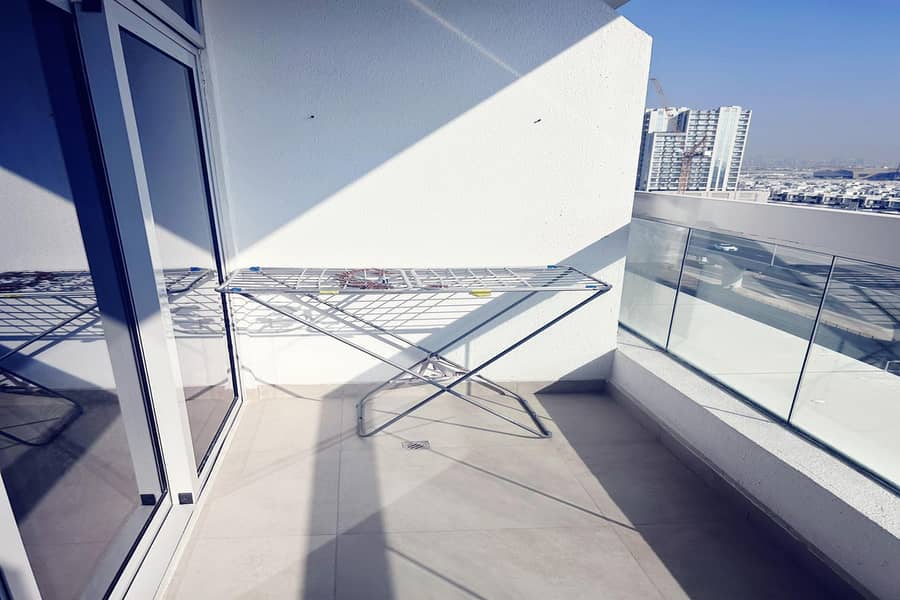 UPGRADED | WELL MAINTAINED | COMMUNITY VIEW - Image 7