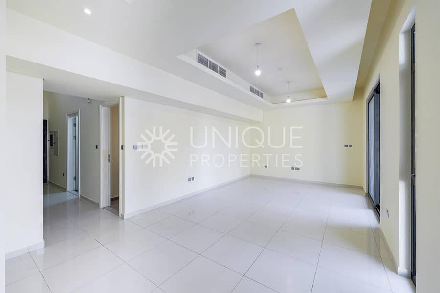 Exclusive Plot | Vacant | Unfurnished