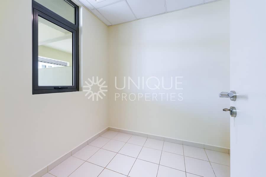 Exclusive Plot | Vacant | Unfurnished - Image 12