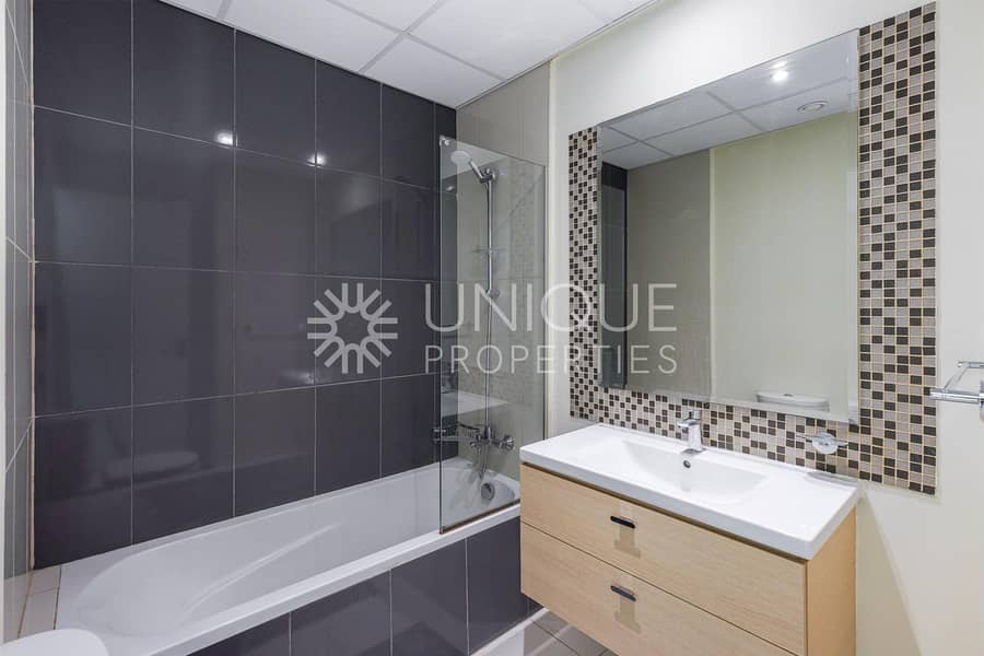 Exclusive Plot | Vacant | Unfurnished - Image 16